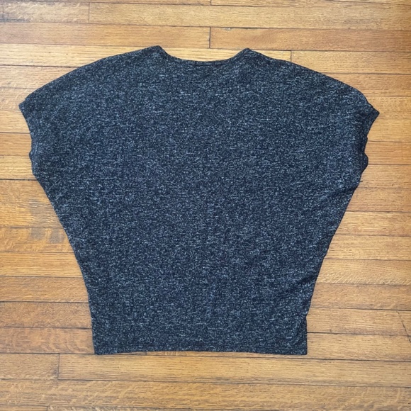 Quince Dark Heather Gray Short Sleeve Jersey Fit Top Sz M - Picture 6 of 7